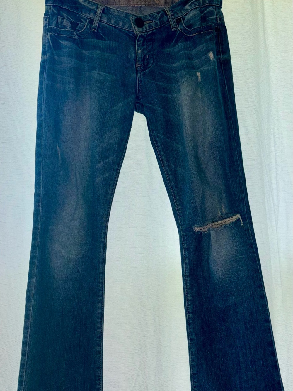 Guess Men's Blue Bootcut Jeans with Knee Rip